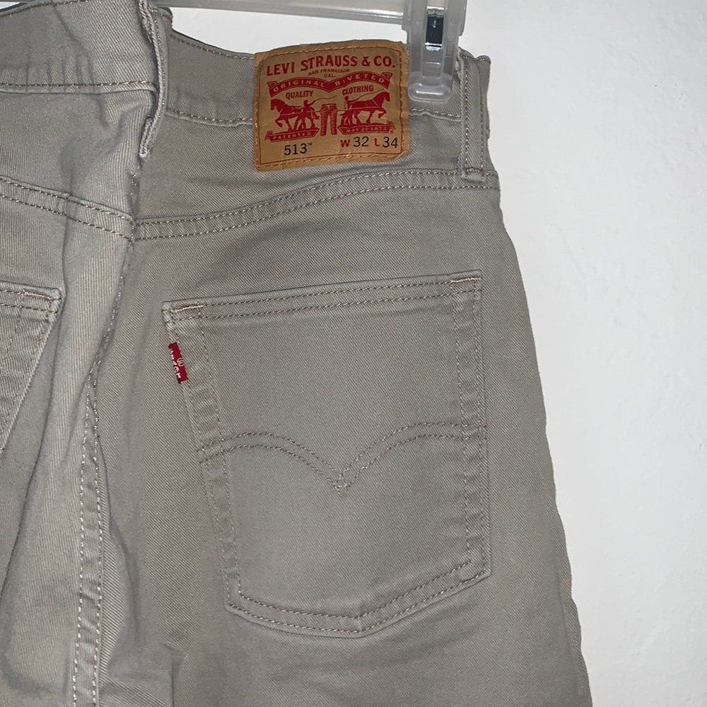 Levi’s - Picture 2 of 4